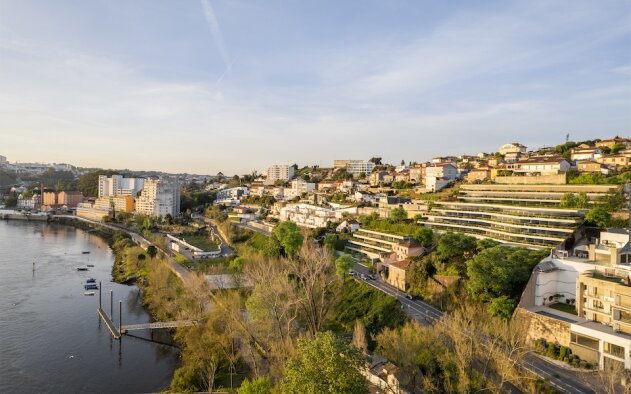 The View II, no Porto