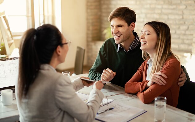 MaxFinance prevê atingir 200 lojas físicas e 420 frachisados em 2025