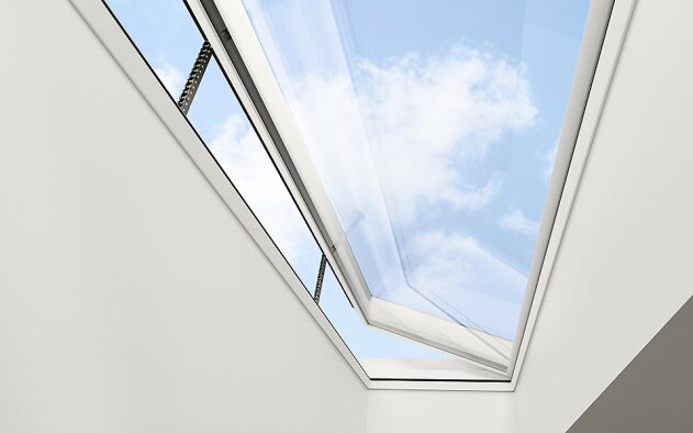 Haja luz: a nova janela de telhados planos VELUX Maxi Slim