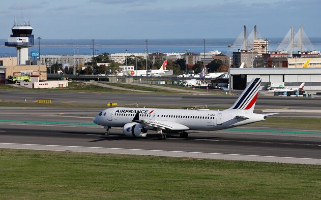 Auto de consignação das obras no Aeroporto Humberto Delgado “até final deste mês” - diz ministro