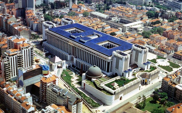 Metade dos ministérios transitam para o edifício Campus XXI